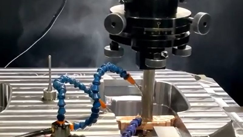 小型拉伸模具选型关键：标准规范下的性能评估
